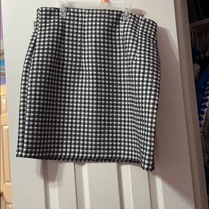 Cute check skirt